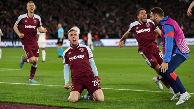 足球周刊：刘若钒曾想回成都却被徐正源拒绝，后获里卡多、穆斯卡特赏识