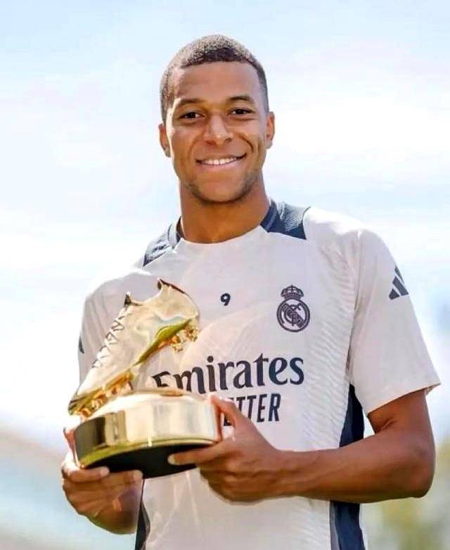 珀斯光荣vs西悉尼流浪者首发：巴巴洛塞斯领衔！塔加特、库尔在列