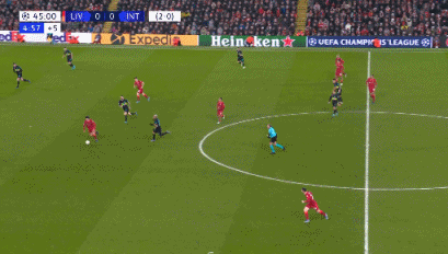 博尔哈：哈兰德是目前足坛最佳中锋；历史最佳中锋是德罗巴