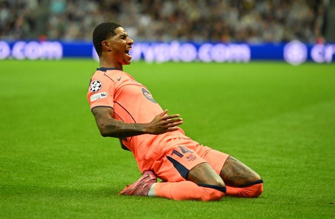 意大利女排3-0美国，晋级四强，队员疯狂庆祝，埃格努20分得分王