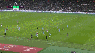 半场战报：柏太阳神0-3广岛三箭，热尔曼-良破门，东俊希建功